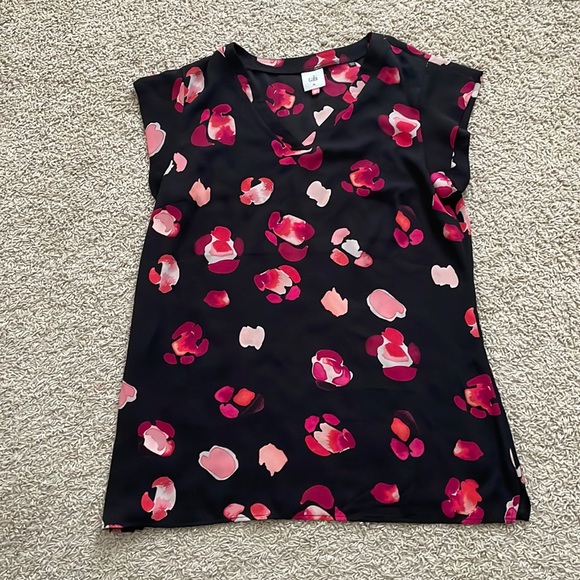 CAbi Tops - Cute Cabi Blouse